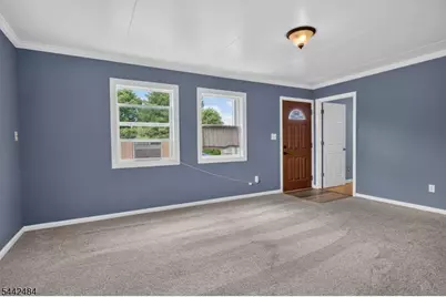 309 Stelko Ave, Lopatcong Township, NJ 08865 - Photo 4