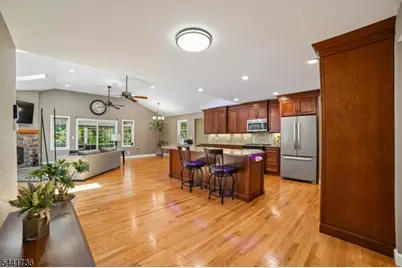 1 Emerson Dr, Livingston, NJ 07039 - Photo 6