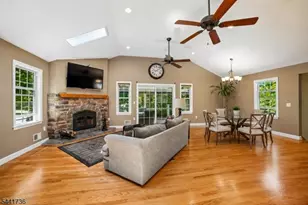 1 Emerson Dr, Livingston, NJ 07039 - Photo 10