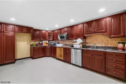 3 Regal Way, Raritan Township, NJ 08822 - Photo 32