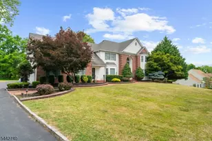 3 Regal Way, Raritan Township, NJ 08822 - Photo 2