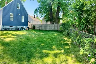 624 Chandler Ave, Roselle, NJ 07203 - Photo 2