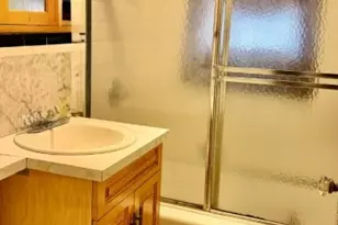 624 Chandler Ave, Roselle, NJ 07203 - Photo 6