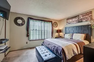 11 Tracy Ct, Franklin Township, NJ 08823 - Photo 12