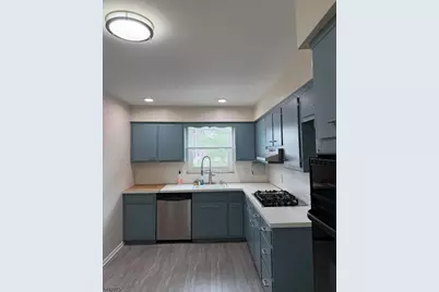 2518 Spruce St #2, Union Township, NJ 07083 - Photo 6