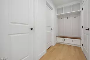 14 Maplewood Dr, Livingston, NJ 07039 - Photo 14