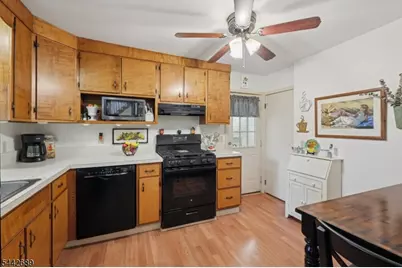 158 Maple St, New Providence, NJ 07974 - Photo 18