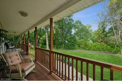 158 Maple St, New Providence, NJ 07974 - Photo 8