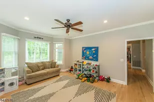 18 Stoneybrook Rd, Washington Township, NJ 07853 - Photo 14