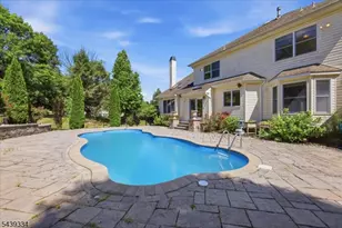 29 Old Schoolhouse Rd, Bethlehem Township, NJ 08802 - Photo 32