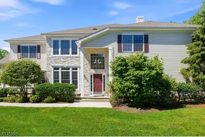 10 Camlet Ct, Roseland, NJ 07068 - Photo 1