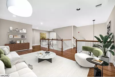 10 Camlet Ct, Roseland, NJ 07068 - Photo 30