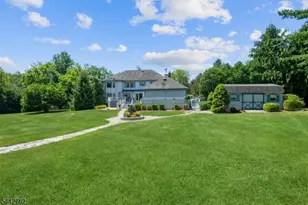 200 Raritan Ln, Readington, NJ 08889 - Photo 36