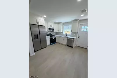 299 W Broadway, Paterson, NJ 07522 - Photo 4