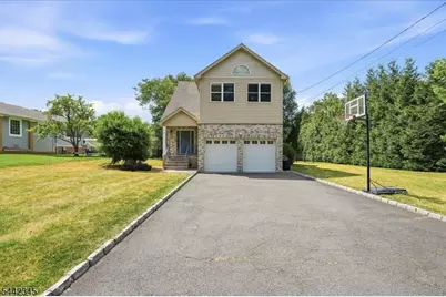 6 Poplar Pl, Fairfield, NJ 07004 - Photo 1