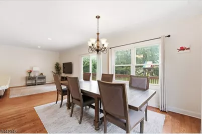 6 Poplar Pl, Fairfield, NJ 07004 - Photo 8