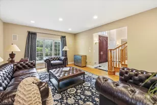 4 Centennial Ct, Totowa, NJ 07512 - Photo 6