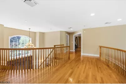 4 Centennial Ct, Totowa, NJ 07512 - Photo 18