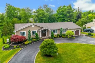 13 Merlin Pl, Montville Township, NJ 07058 - Photo 38