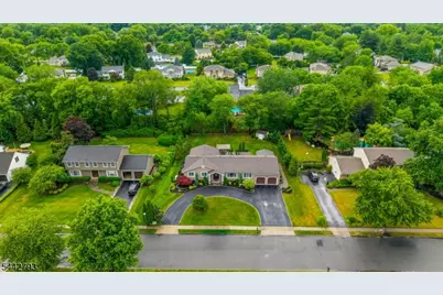 13 Merlin Pl, Montville Township, NJ 07058 - Photo 40