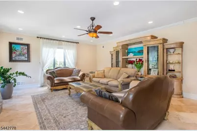 16A Cheri Ln, Fairfield, NJ 07004 - Photo 18