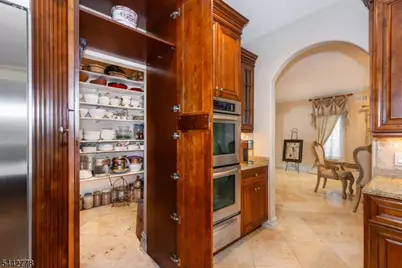 16A Cheri Ln, Fairfield, NJ 07004 - Photo 12