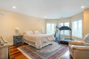 16A Cheri Ln, Fairfield, NJ 07004 - Photo 32