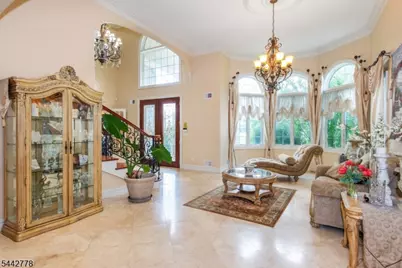 16A Cheri Ln, Fairfield, NJ 07004 - Photo 6