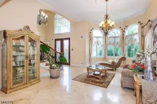 16A Cheri Ln, Fairfield, NJ 07004 - Photo 6