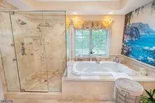 16A Cheri Ln, Fairfield, NJ 07004 - Photo 28