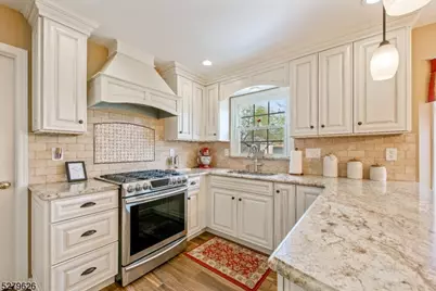 164 Parker Rd, Washington Township, NJ 07853 - Photo 6