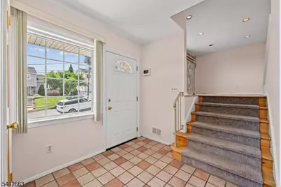 18 Carrie Ct, Nutley, NJ 07110 - Photo 2