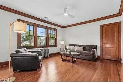 11 Brookwood Dr, Maplewood, NJ 07040 - Photo 28