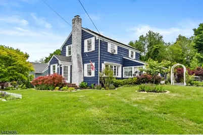 61 Laurel Ave, Franklin Township, NJ 08528 - Photo 2