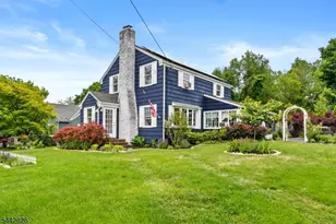 61 Laurel Ave, Franklin Township, NJ 08528 - Photo 2