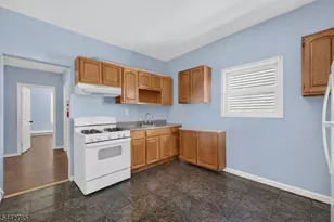 17 Wolcott Terrace, Newark, NJ 07112 - Photo 16