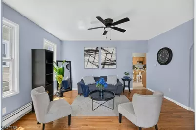 17 Wolcott Ter #2, Newark, NJ 07112 - Photo 4