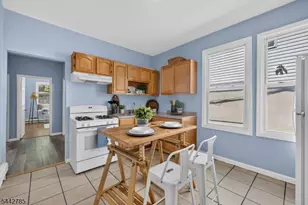 17 Wolcott Terrace, Newark, NJ 07112 - Photo 6