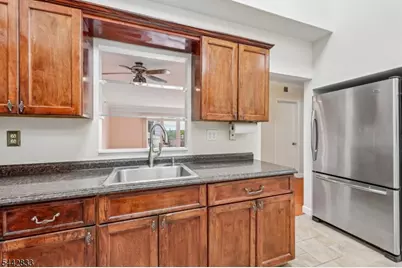 281 Browertown Rd #304, Woodland Park, NJ 07424 - Photo 8
