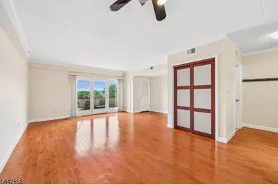 281 Browertown Rd #304, Woodland Park, NJ 07424 - Photo 14