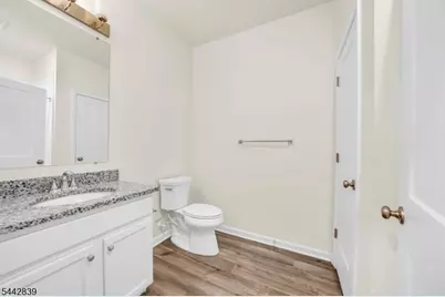 228 Park Ln, Dunellen, NJ 08812 - Photo 12