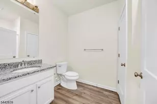 228 Park Ln, Dunellen, NJ 08812 - Photo 12