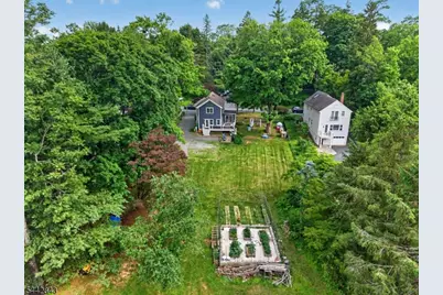 79 W Main St, Mendham, NJ 07945 - Photo 30
