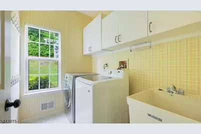 184 Smoke Rise Rd, Bernards Township, NJ 07920 - Photo 24