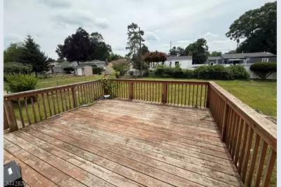 585 Mountainview Dr, North Plainfield, NJ 07063 - Photo 10