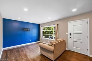 101 Pinecrest Terrace, Wayne, NJ 07470 - Photo 4