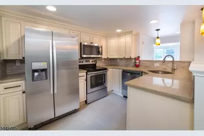 32 E Shore Trl, Hardyston Township, NJ 07460 - Photo 1