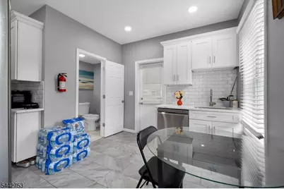 209 Lewis St, Phillipsburg, NJ 08865 - Photo 12
