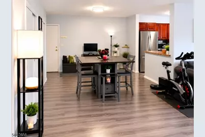 24A Woodedge Ave #4, Edison Twp., NJ 08817 - Photo 6