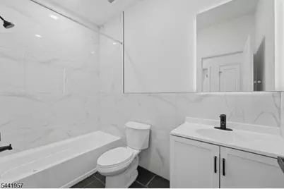 26 Parkhurst St, Newark, NJ 07114 - Photo 10